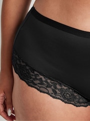 Yours Curve Black Lace Trim Briefs 3 Pack - Image 4 of 9
