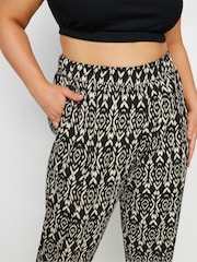 Yours Curve Black Paisley Textured Cropped Harem Trousers - Image 4 of 5