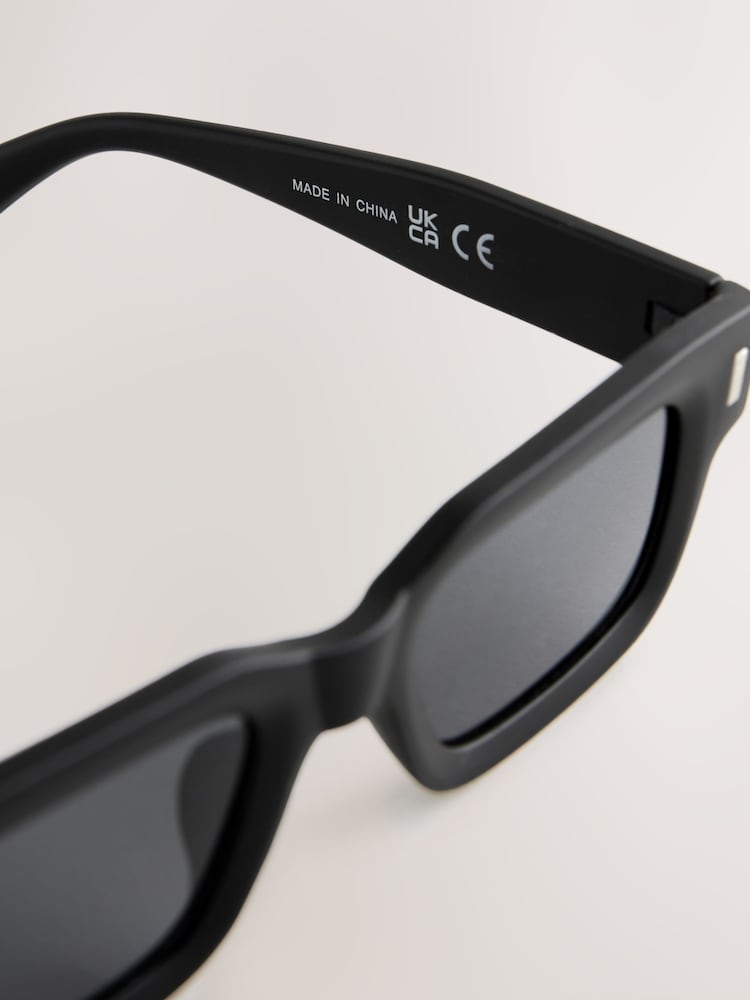 Black Rectangular Chunky Frame Sunglasses - Image 6 of 6 Black Rectangular Chunky Frame Sunglasses - Image 6 of 6