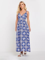 PixieGirl Petite Blue Leaf Print Maxi Dress - Image 3 of 5