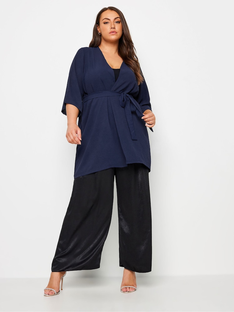 Azul - Kimono con cintura anudada limitada de Yours Curve - Imagen 2 de 5 Azul - Kimono con cintura anudada limitada de Yours Curve - Imagen 2 de 5