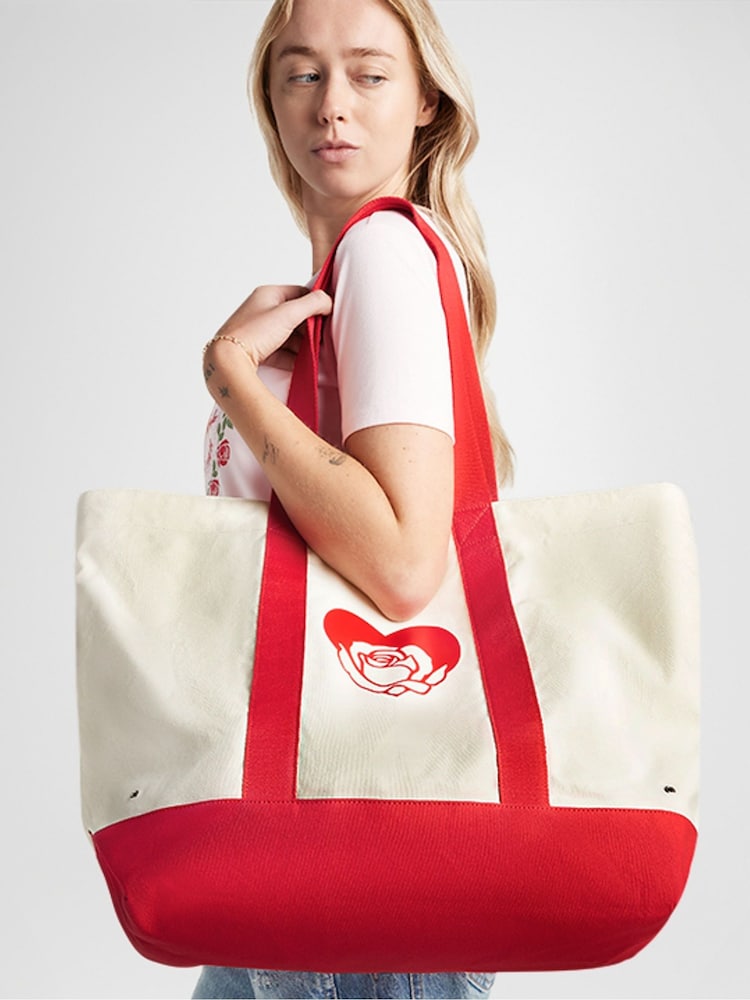 Bolso tote de corazones de Converse - Imagen 7 de 7