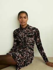 Reiss Black Carolina Jersey Ruched Abstract-Print Midi Dress - Image 3 of 6