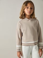 Sudadera corta de punto con capucha Lexi de Reiss - Imagen 1 de 4