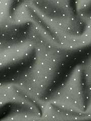 Charles Tyrwhitt Green Slim Fit Non-Iron Spot Print 100% Cotton Shirt - Image 7 of 7