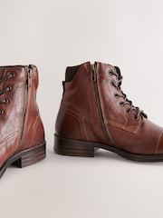 Tan Brown Toecap Leather Boots - Image 5 of 6