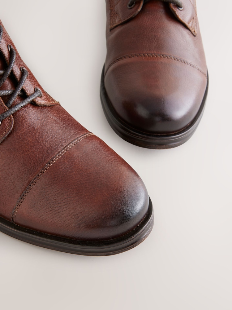 Tan Brown Toecap Leather Boots - Image 6 of 6