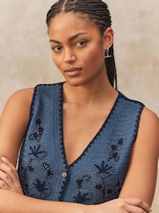 Blue Floral Embroidered Knitted Vest Waistcoat - Image 4 of 7