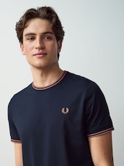 Fred Perry Twin Tipped Logo T-Shirt - Image 5 of 7