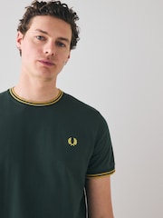 Fred Perry Twin Tipped Logo T-Shirt - Image 4 of 6