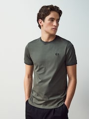Черный Raven - Футболка с контрастной отделкой и логотипом Fred Perry - Image 1 of 6