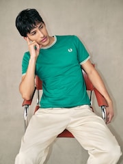 Fred Perry Twin Tipped Logo T-Shirt - Image 4 of 7