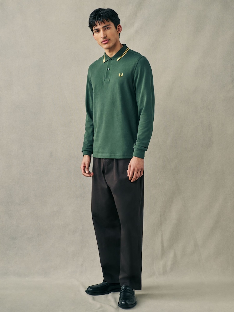 أخضر - قميص بولو بكم طويل بحافة مزدوجة من Fred Perry  - صورة 2 من 7