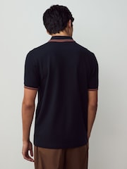 أزرق داكن - قميص بولو بحافة مزدوجة من Fred Perry  - صورة 3 من 7