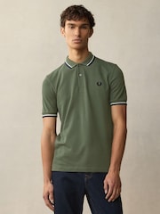 Groen - Fred Perry polo met tweekleurig gestreept randje - Image 1 of 7