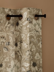Cortinas forradas com ilhós com estampa floral em xilogravura - Imagem 1 de 5