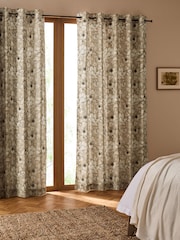 Cortinas forradas com ilhós com estampa floral em xilogravura - Imagem 2 de 5