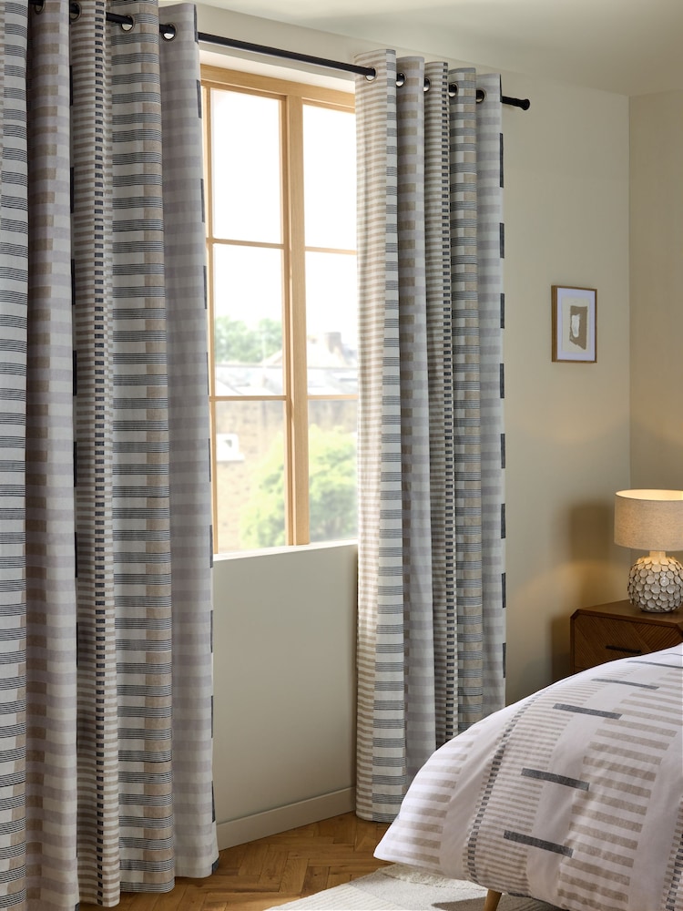 Stripe Geometric Blackout/Thermal Eyelet Curtains - Изображение 1 из 8