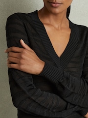 Reiss Black Zana Striped V-Neck Jumper - Image 4 of 6