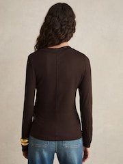 Reiss Chocolate Brady Jersey V-Neck Top - Image 6 of 7
