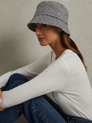 Reiss Rosa Wool Dogtooth Bucket klobuki in kape; pokrivala - Slika 2 iz 4