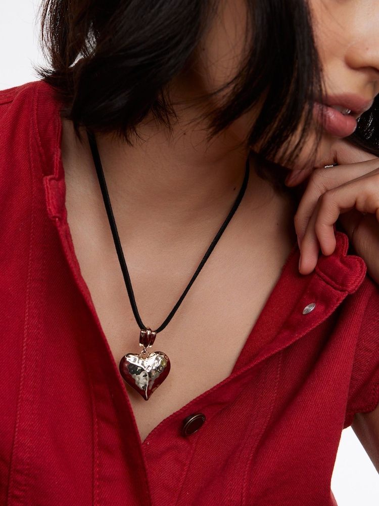 Oliver Bonas Gold Tone Kallie Chunky Heart Velvet Pendant Necklace - Image 1 of 5