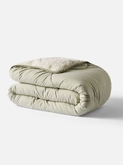 Night Lark Olive Green Soft Weave 9 Tog Cosy Sherpa Throw - Image 5 of 5