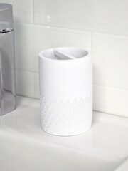 Showerdrape White Chantilly Set of 5 Bathroom Accessory Set - Image 4 of 6