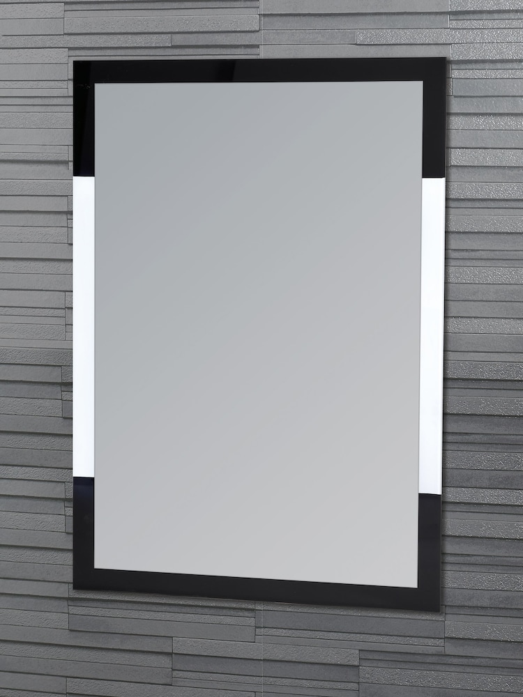 Showerdrape Silver Hampstead Rectangular Wall Mirror 70 X 50Cm - Image 1 of 2
