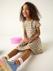 Rosa/morado - Vestido tipo skater de manga corta con diseño multicolor de Little Bird by Jools Oliver - Imagen 3 de 7