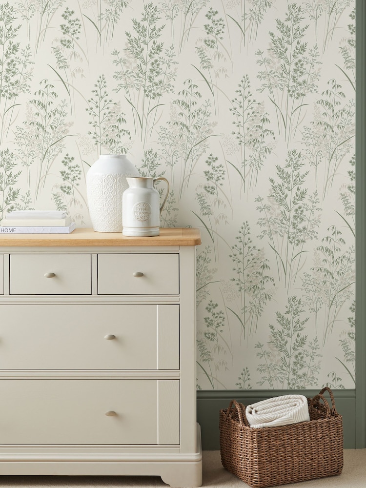 Natural Green Leaf Springs 10M Wallpaper - Image 1 of 4