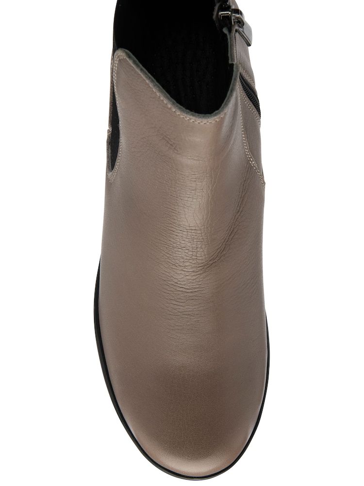 Lotus Grey Leather Pull-On Wedge Boots - Image 4 of 4