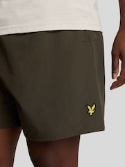 Verde caqui - Lyle & Scott Plain Swim Shorts - Imagen 4 de 4