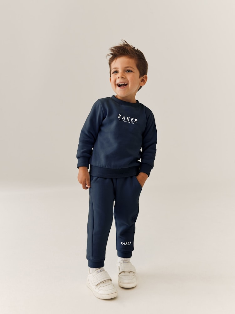 Azul marino - Conjunto de sudadera y pantalones de chándal de Baker by Ted Baker - Imagen 1 de 10 Azul marino - Conjunto de sudadera y pantalones de chándal de Baker by Ted Baker - Imagen 1 de 10