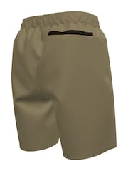 beis - Shorts de baño cargo Voyage Pocket 6 pulgadas de Nike - Imagen 2 de 3