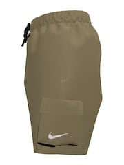 beis - Shorts de baño cargo Voyage Pocket 6 pulgadas de Nike - Imagen 3 de 3