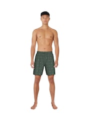 Nike Green Luxe Letter Logo 7 Inch Volley Swim Shorts - Image 2 of 5