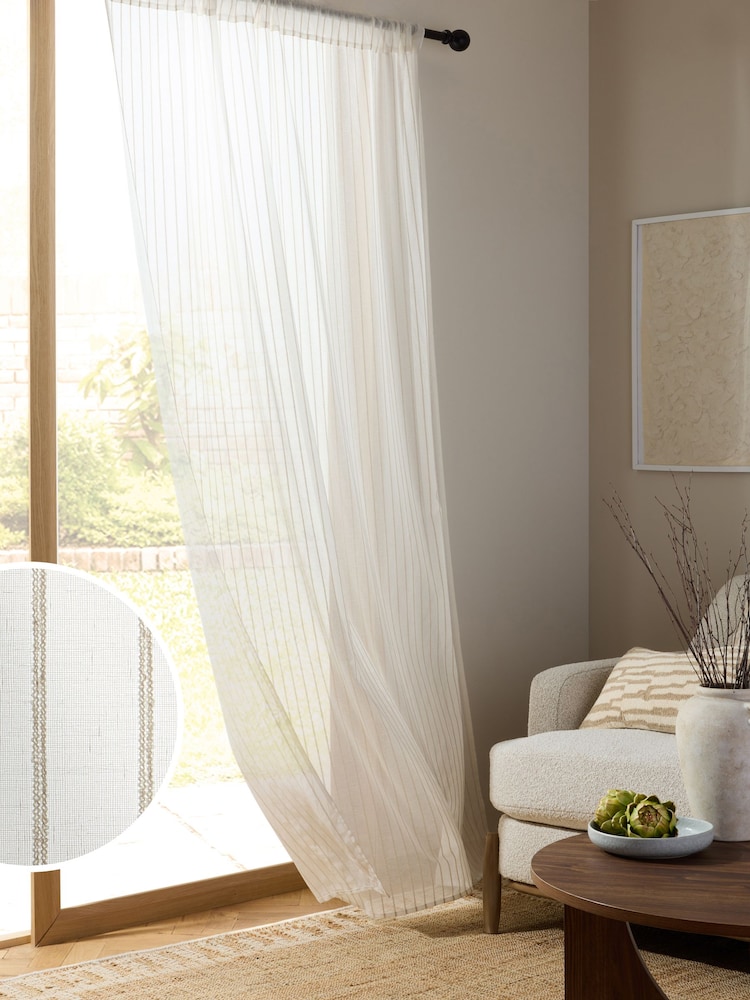 Cortinas de painel transparente sem forro com listras tufadas na parte superior - Imagem 1 de 4