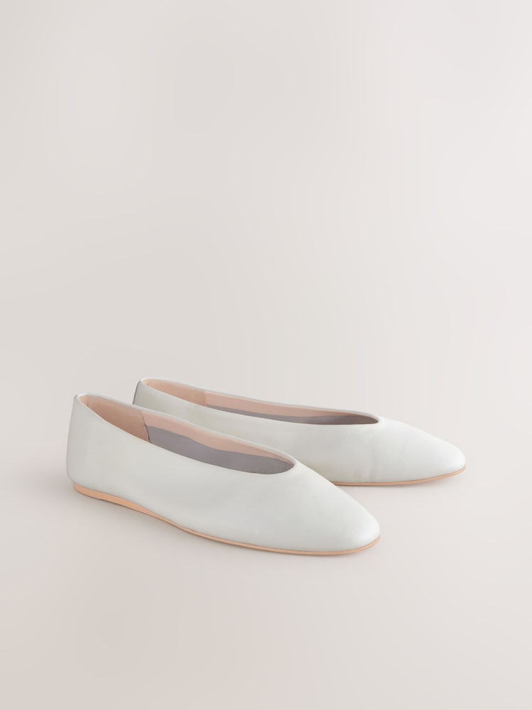 White Standard/Wide Fit Forever Comfort® Leather Round Toe Ballerinas - Image 4 of 9