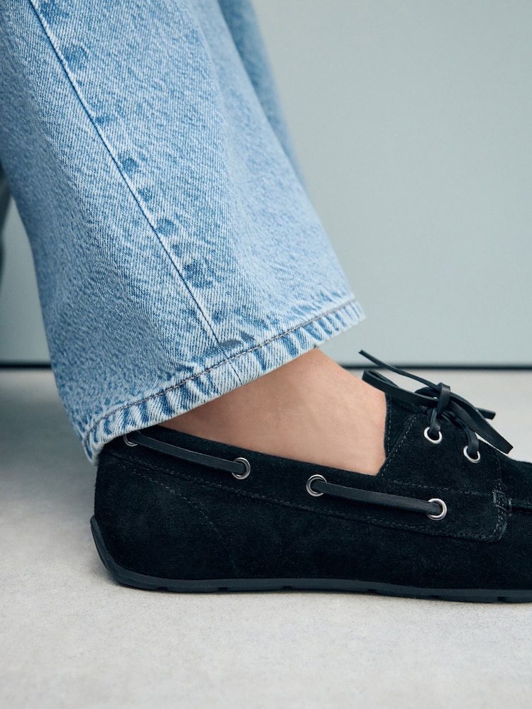 Black Standard Fit Forever Comfort® Leather Round Toe Slim Boat Shoes - Image 4 of 9