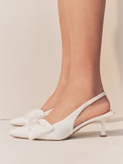 Ivoor - Forever Comfort® bruidsschoenen met puntneus, strik en lage hak - Image 3 of 10