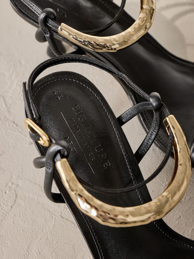 Schwarz - Signature Sandalen aus Leder mit Knöchelmanschette und Absatz - Bild 10 von 10 Schwarz - Signature Sandalen aus Leder mit Knöchelmanschette und Absatz - Bild 10 von 10