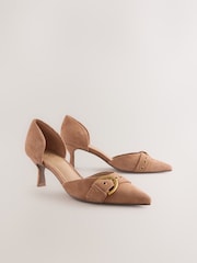 rumenorjava; poltna rjava Suede - Forever Comfort® Leather Point Toe Eyelet Buckle čevelj ali škorenj z visoko, ozko peto, ukrivljeno pod čevelj čevlji - Slika 9 iz 12