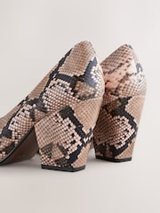 Snake Standard Fit Forever Comfort® Point Toe Block Courts - Image 11 of 11