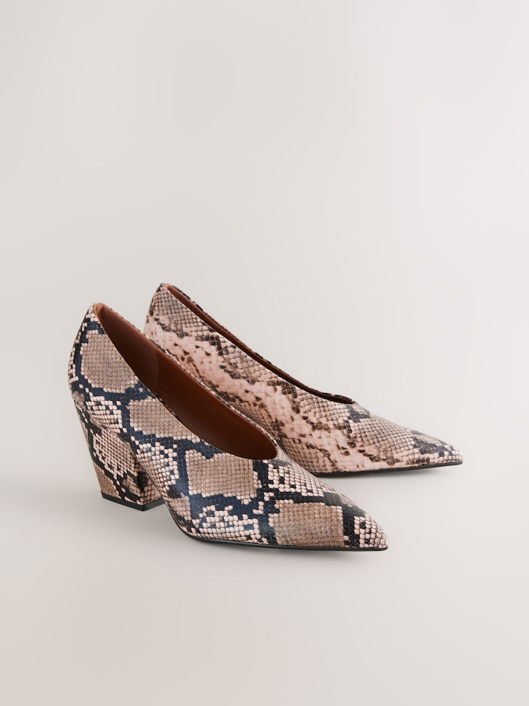 Snake Standard Fit Forever Comfort® Point Toe Block Courts - Image 7 of 11