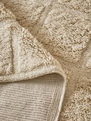 Light Natural Blocked Shaped Rug - Image 4 of 5
