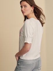 Estampado floral blanco - Short Sleeve Crew Neck T-Shirt With Frill Edge Detail - Imagen 3 de 8