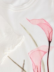 Estampado floral blanco - Short Sleeve Crew Neck T-Shirt With Frill Edge Detail - Imagen 8 de 8