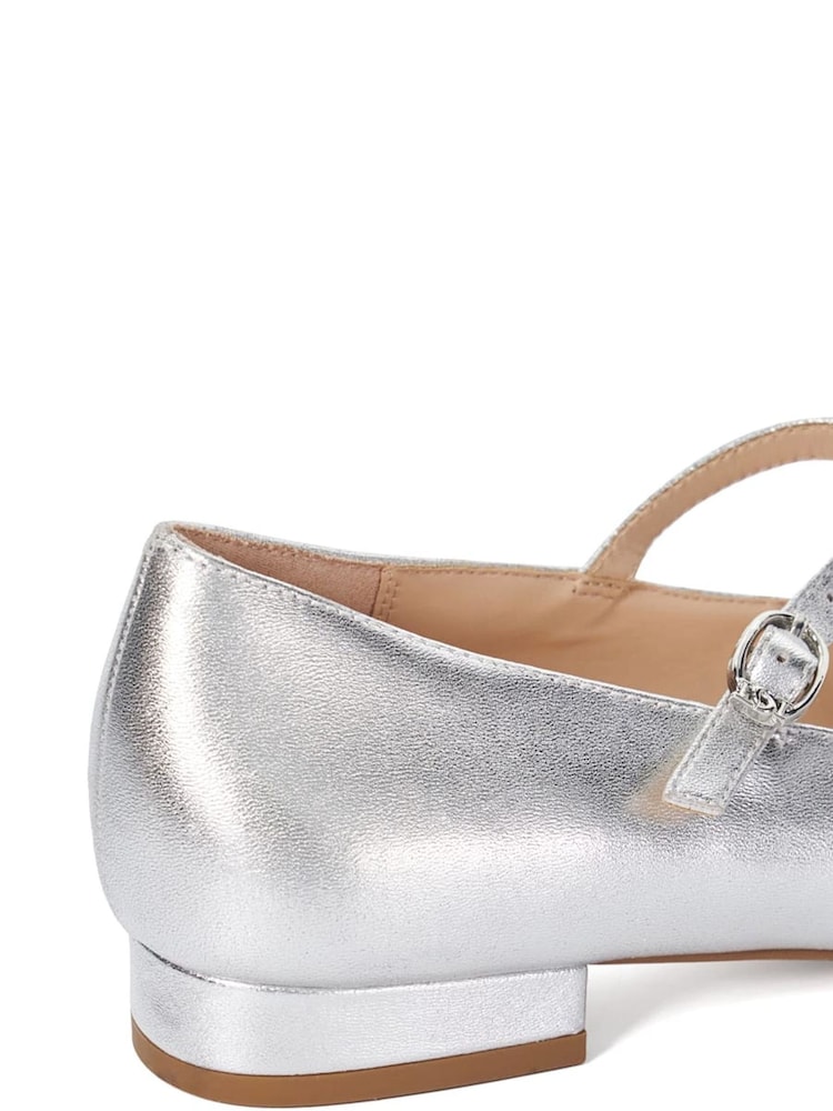 Silber - Dune London Habbs Mary-Jane-Schuhe mit Schnalle - Bild 6 von 6 Silber - Dune London Habbs Mary-Jane-Schuhe mit Schnalle - Bild 6 von 6