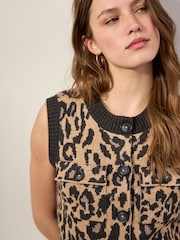 Brown Leopard Animal Crew Neck Knitted Pattern Tank With Pockets - Image 4 of 7